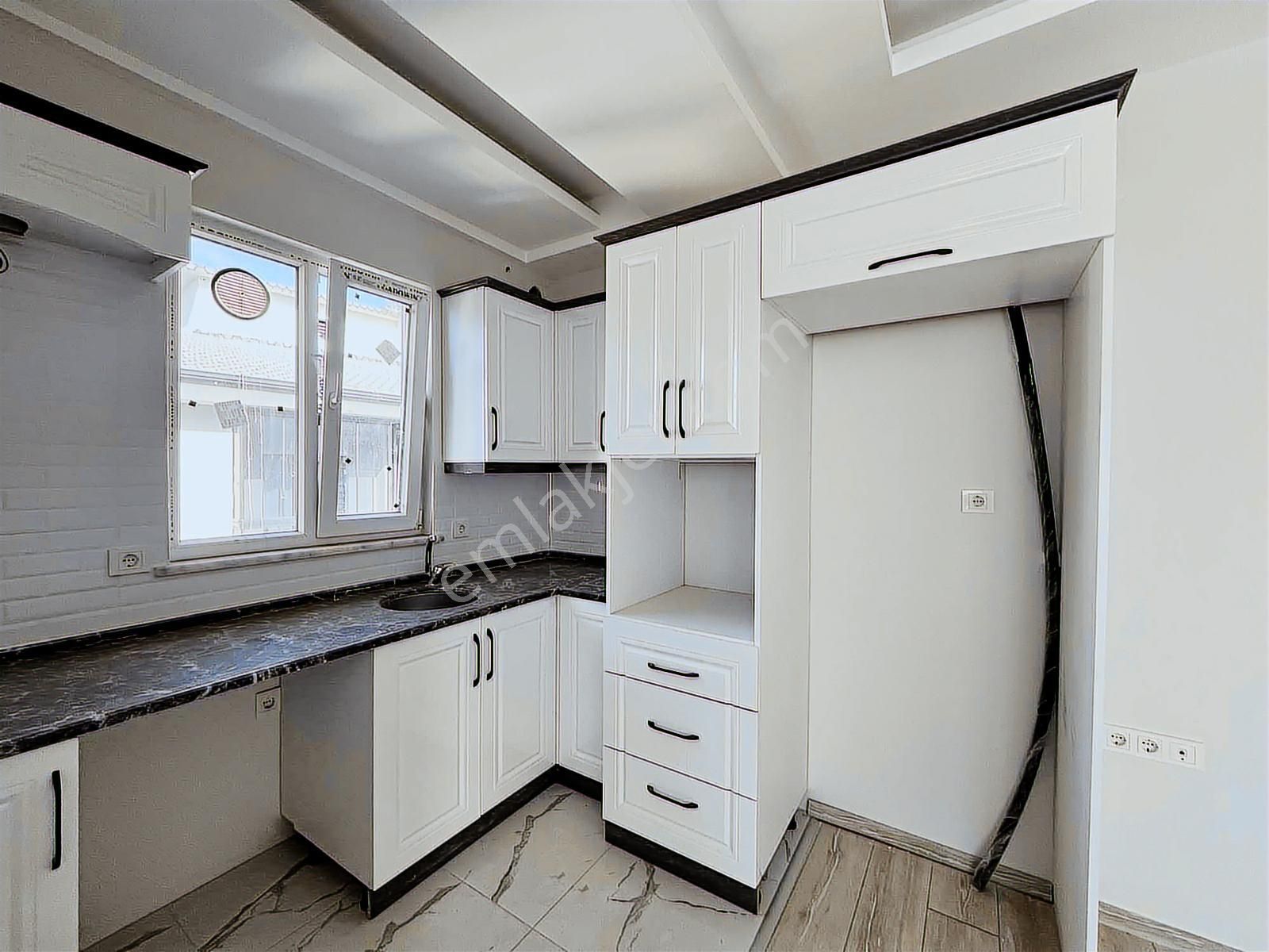 Deka Garimenkul'den Engiz Pazar Mahallesin'de Satılık 1+1 - Görsel 4