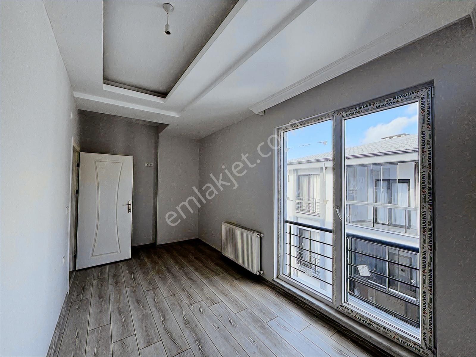 Deka Garimenkul'den Engiz Pazar Mahallesin'de Satılık 1+1 - Görsel 2