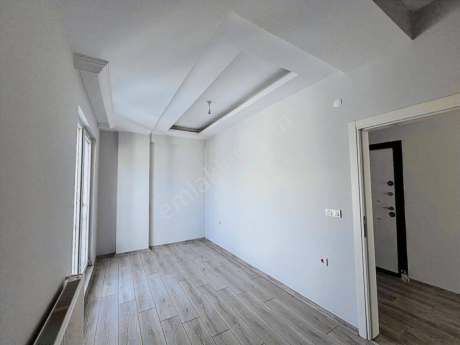 Deka Garimenkul'den Engiz Pazar Mahallesin'de Satılık 1+1 - Görsel 3