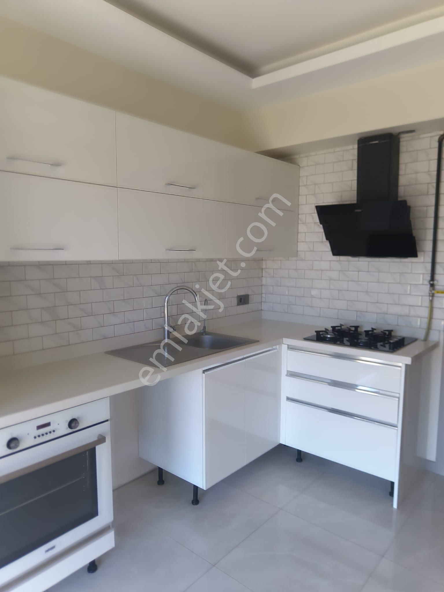 Menderes Turyap'tan Barbaros Mh. Havuzlu Site İçi Satılık 2+1 - Görsel 6