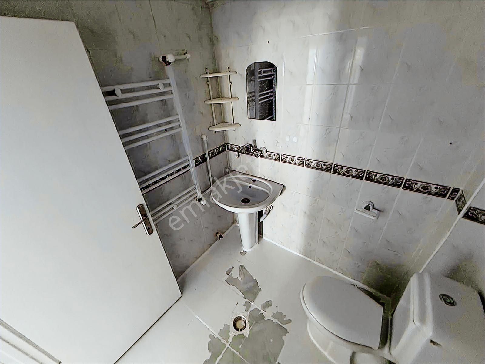 Bakımlı Ara Katta Satılık Boş 3+1 Daire - Görsel 22