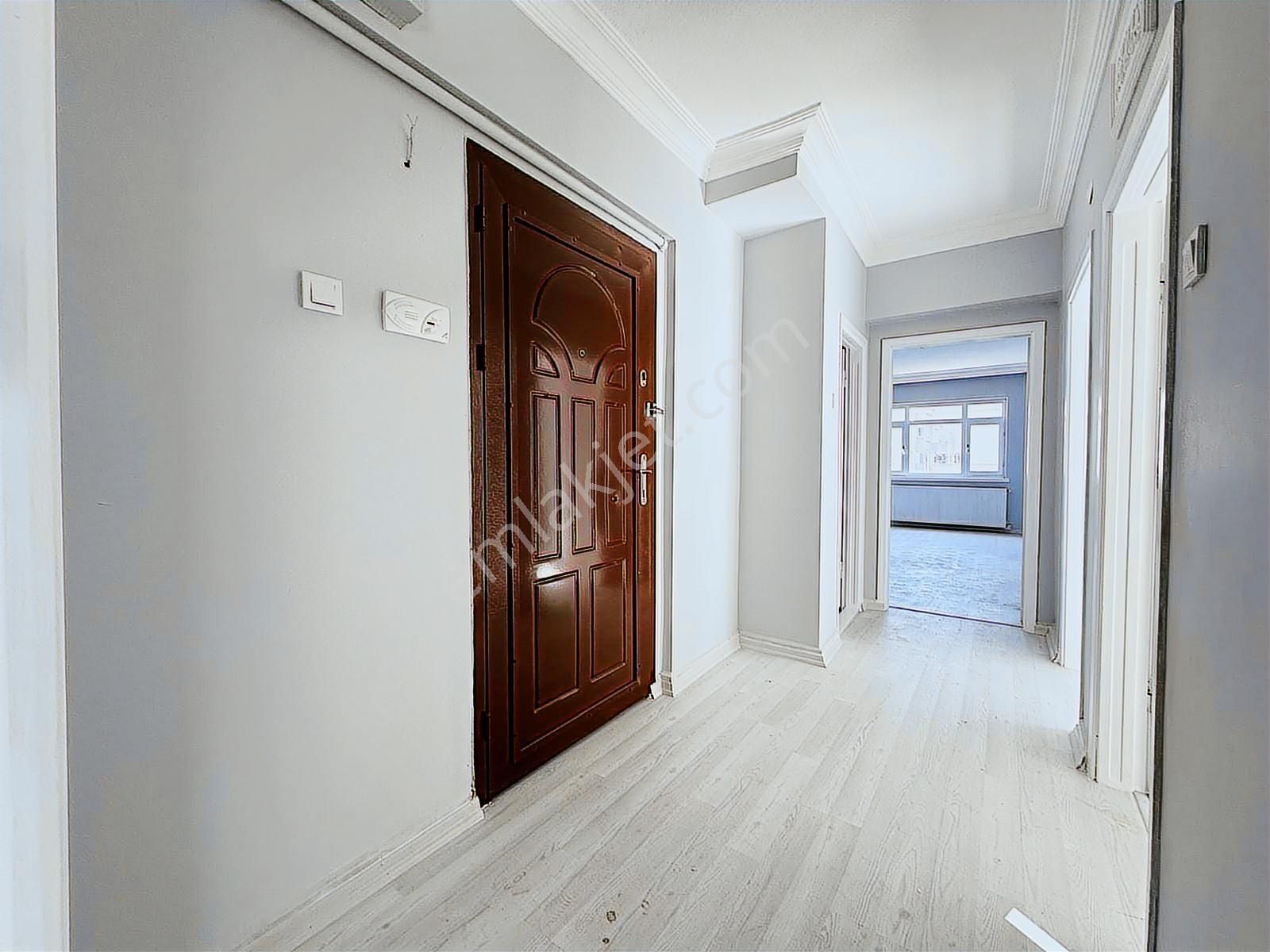 Bakımlı Ara Katta Satılık Boş 3+1 Daire - Görsel 5