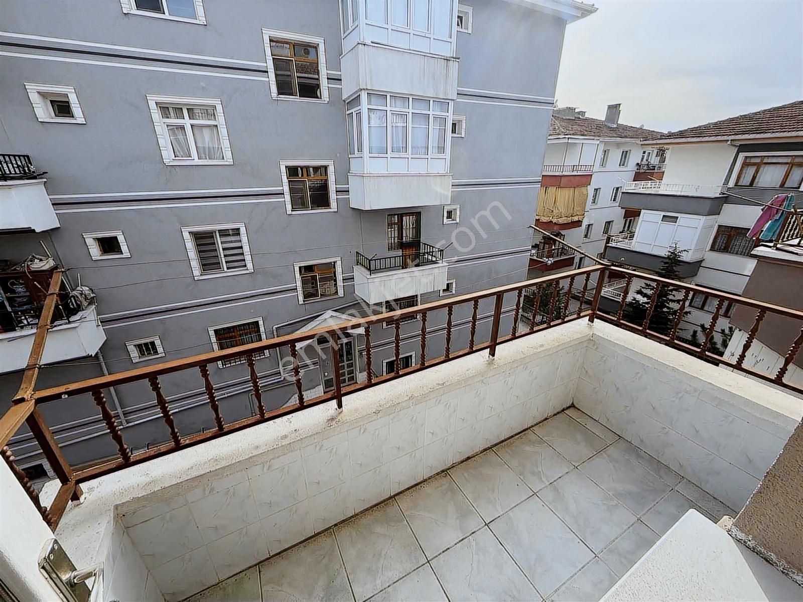 Bakımlı Ara Katta Satılık Boş 3+1 Daire - Görsel 28