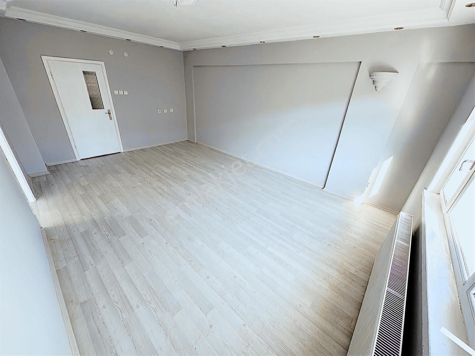 Bakımlı Ara Katta Satılık Boş 3+1 Daire - Görsel 11