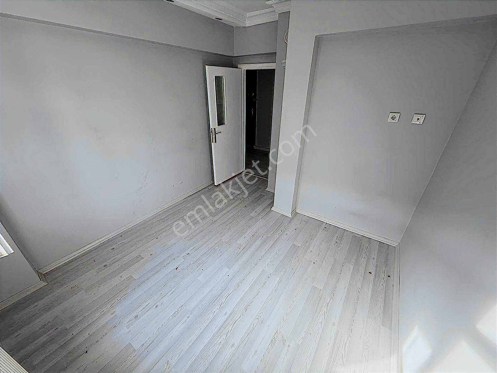 Bakımlı Ara Katta Satılık Boş 3+1 Daire - Görsel 7