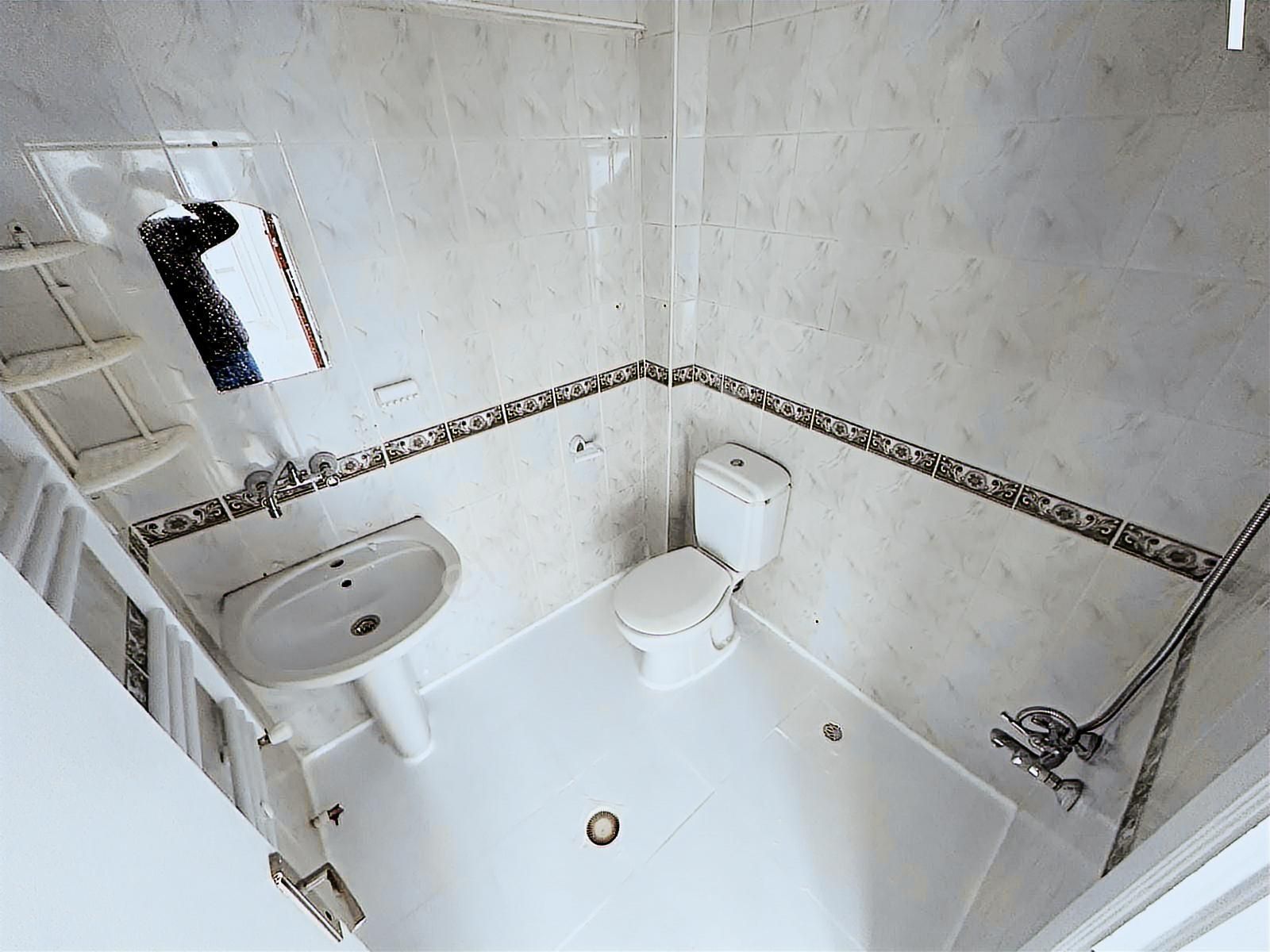 Bakımlı Ara Katta Satılık Boş 3+1 Daire - Görsel 14