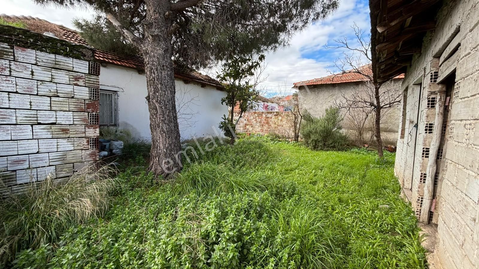 C.b. Route | Bergama Kurtuluş Mah. Satılık Bahçeli Müstakil - Görsel 24