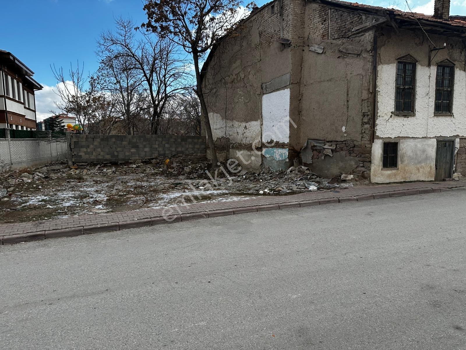 Eski Köprübaşı Karakolu Yanı Satılık 82.5 M2 Arsa - Görsel 2