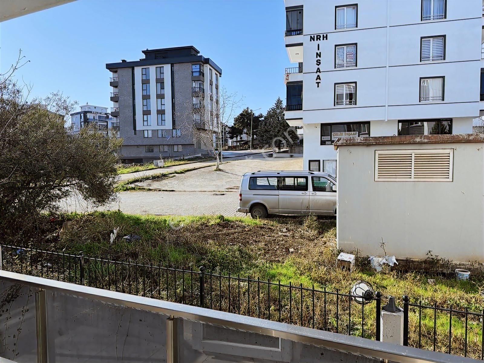 Deka Gayrimenkul'den Körfez'de Eşyalı Satılk 1+1 Fll Kredi Daire - Görsel 22