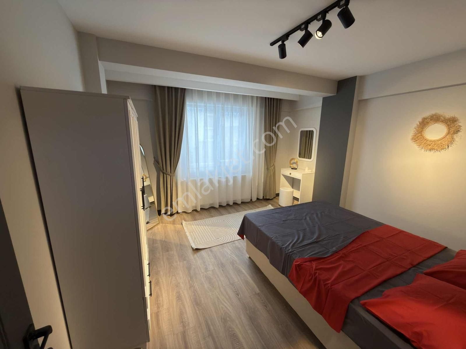 Deka Gayrimenkul'den Deniz Manzaralı Lüx Eşyalı Satılık 1+1 - Görsel 2