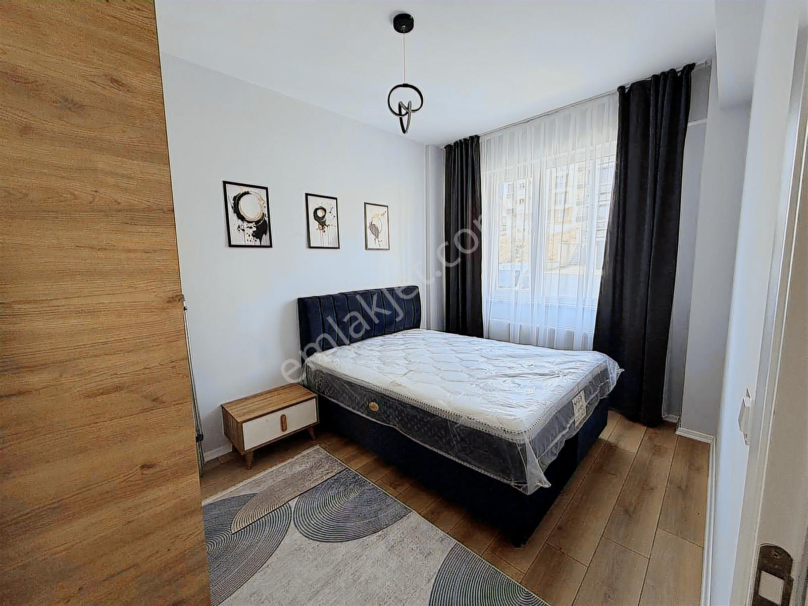 Deka Gayrimenkul'den Tramvaya Yakın Sıfır Eşyalı 1+1 Kiralık - Görsel 17