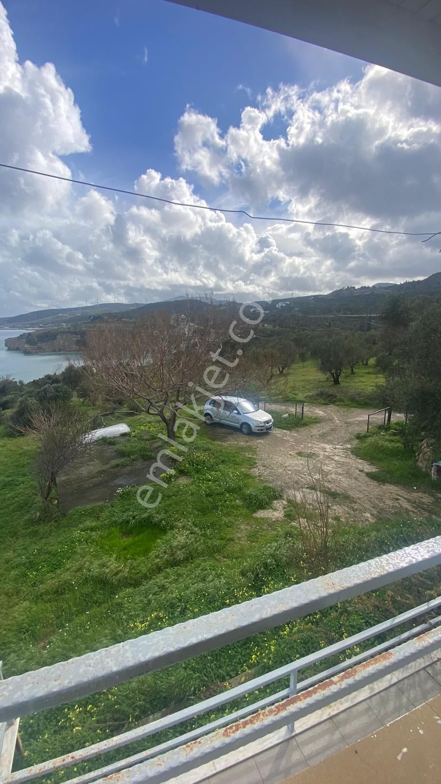 Karaburun Boyabağı'nda Denize Sıfır 2+1 Eşyalı Daire - Görsel 12