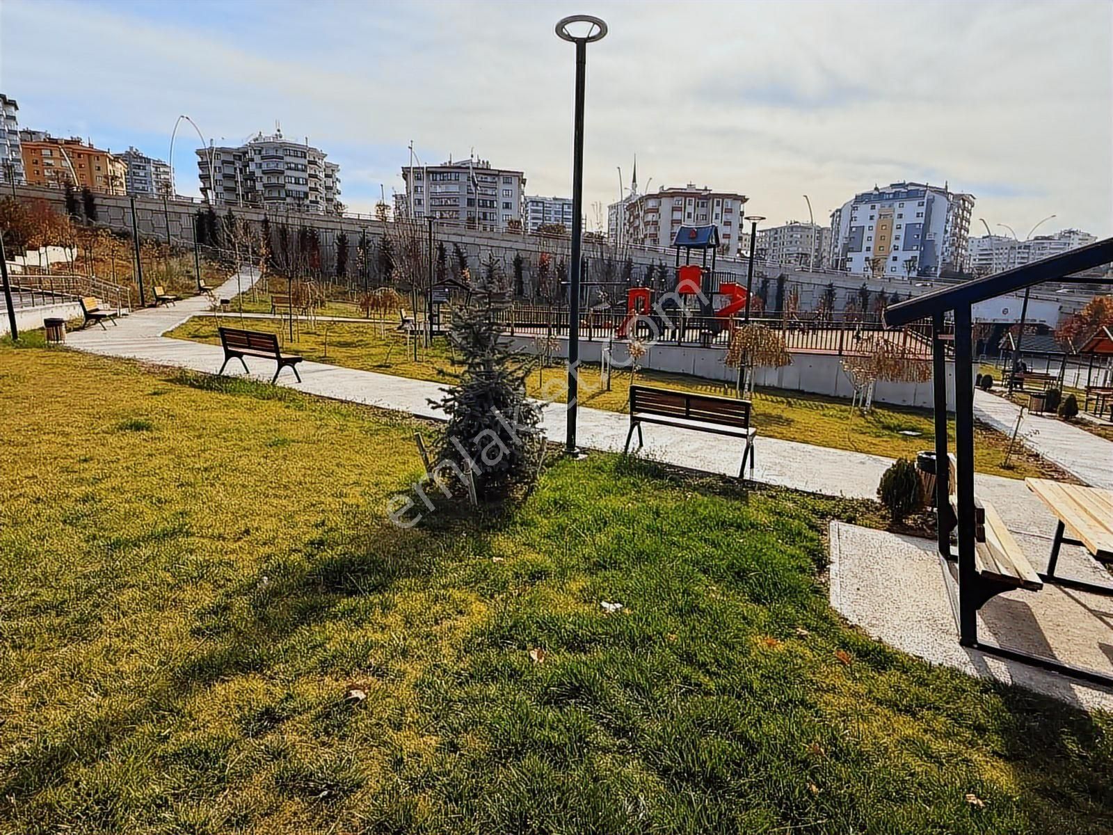 Temiz - Bakımlı - Yenilenmiş ! İşçi Blokları/çiğdem Kesişiminde - Görsel 7