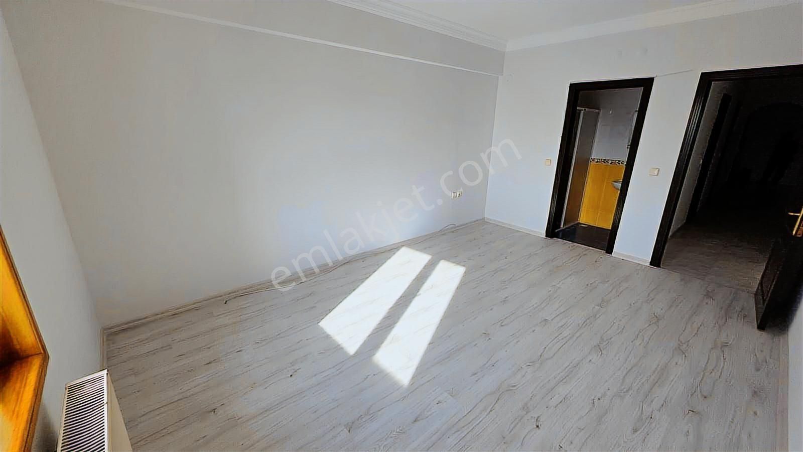 Temiz - Bakımlı - Yenilenmiş ! İşçi Blokları/çiğdem Kesişiminde - Görsel 12