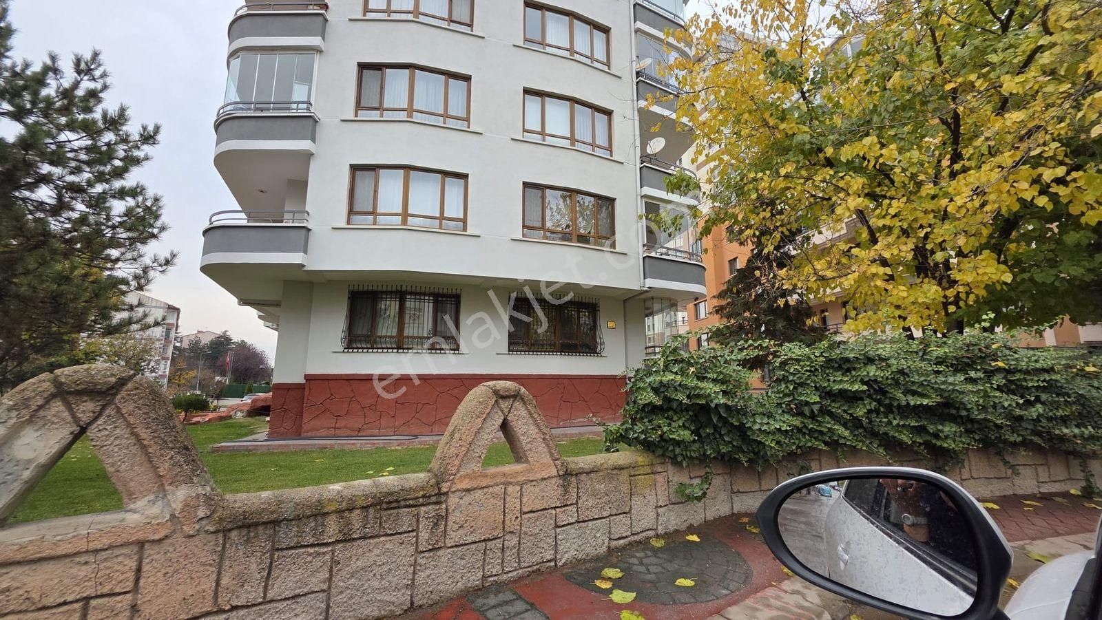 Tuğba Emlak'tan Kaçırılmayacak Lokasyon! Fırsat Daire! - Görsel 11