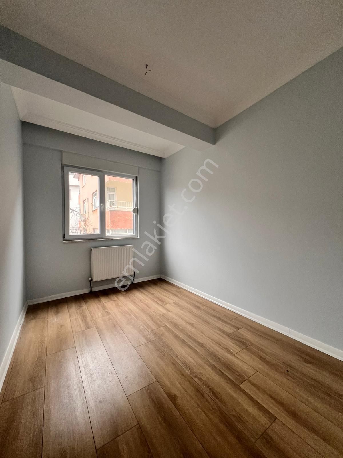 Kaçmaz'dan Tek Yetkili Altıntepe'de Merkezi Konum'da Ara Kat Ferah 2+1 - Görsel 13