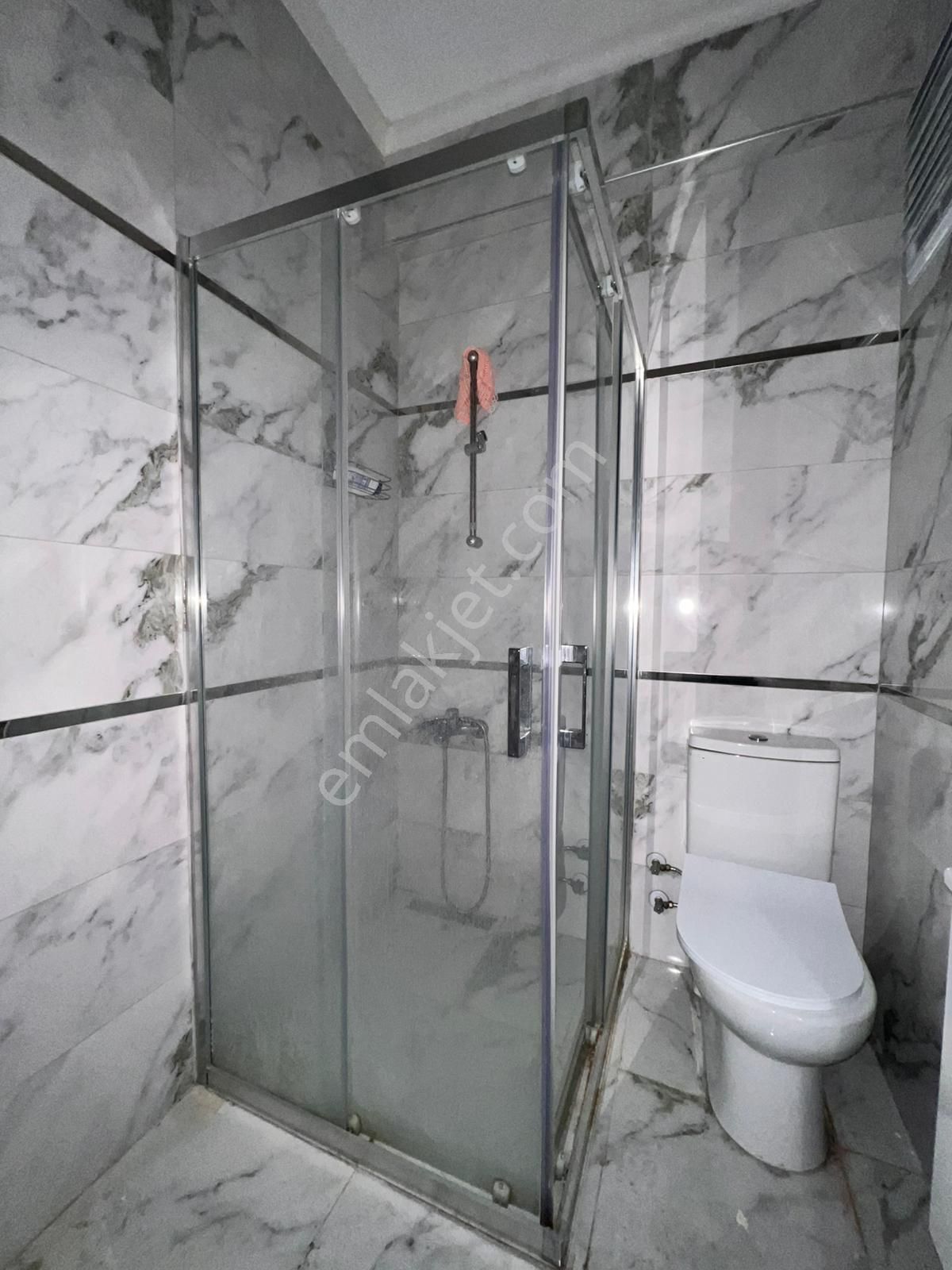 Kaçmaz'dan Tek Yetkili Altıntepe'de Merkezi Konum'da Ara Kat Ferah 2+1 - Görsel 20