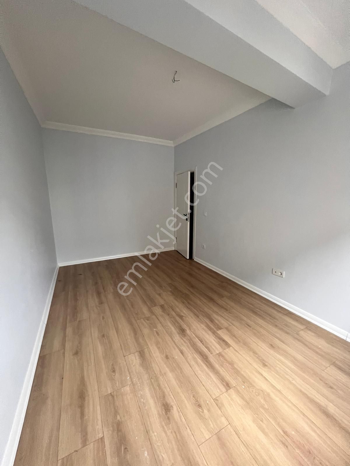 Kaçmaz'dan Tek Yetkili Altıntepe'de Merkezi Konum'da Ara Kat Ferah 2+1 - Görsel 18