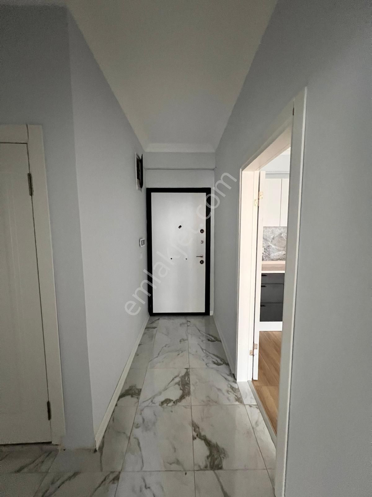 Kaçmaz'dan Tek Yetkili Altıntepe'de Merkezi Konum'da Ara Kat Ferah 2+1 - Görsel 16