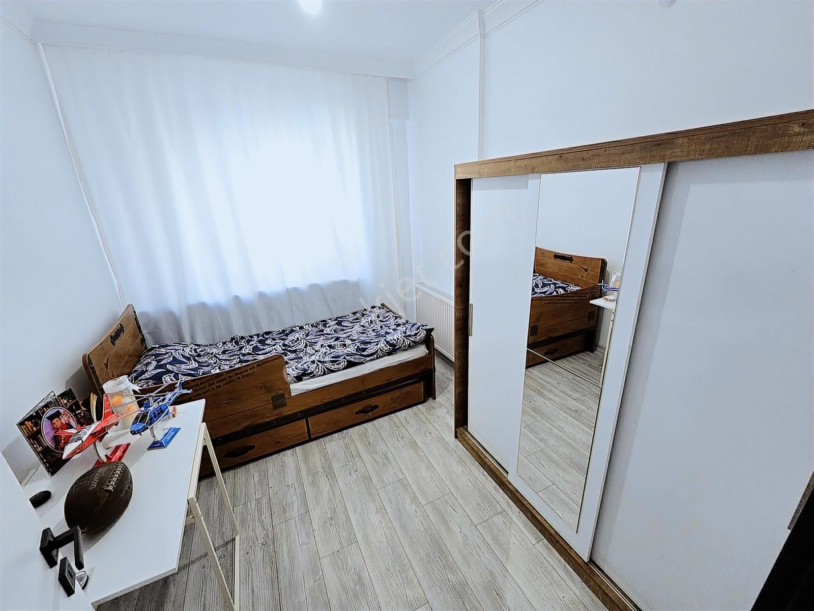 Seval Caddesi Paraleli Sıfır Bina Teras Balkonlu Geniş 4+1 Daire - Görsel 35