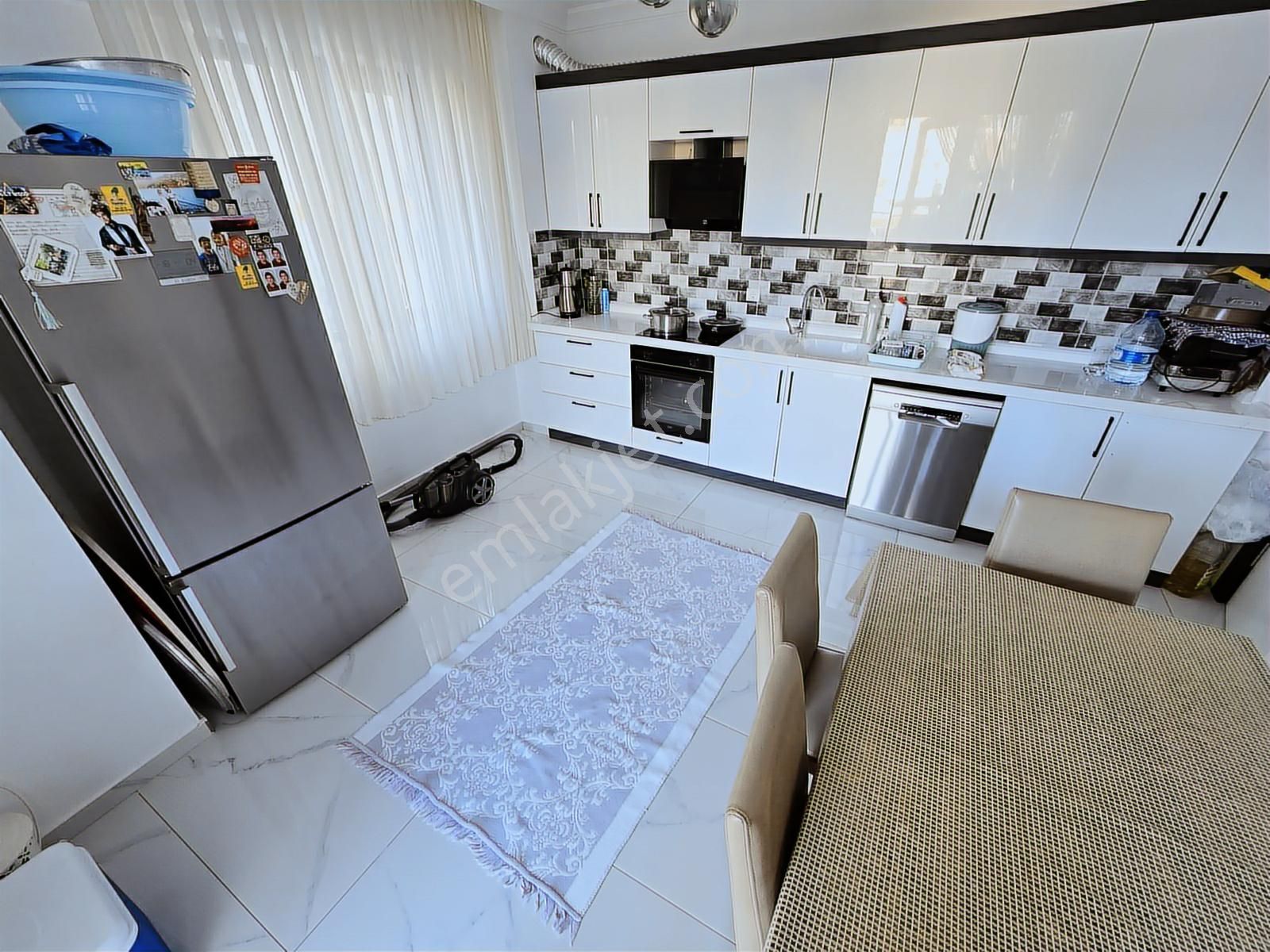 Seval Caddesi Paraleli Sıfır Bina Teras Balkonlu Geniş 4+1 Daire - Görsel 16