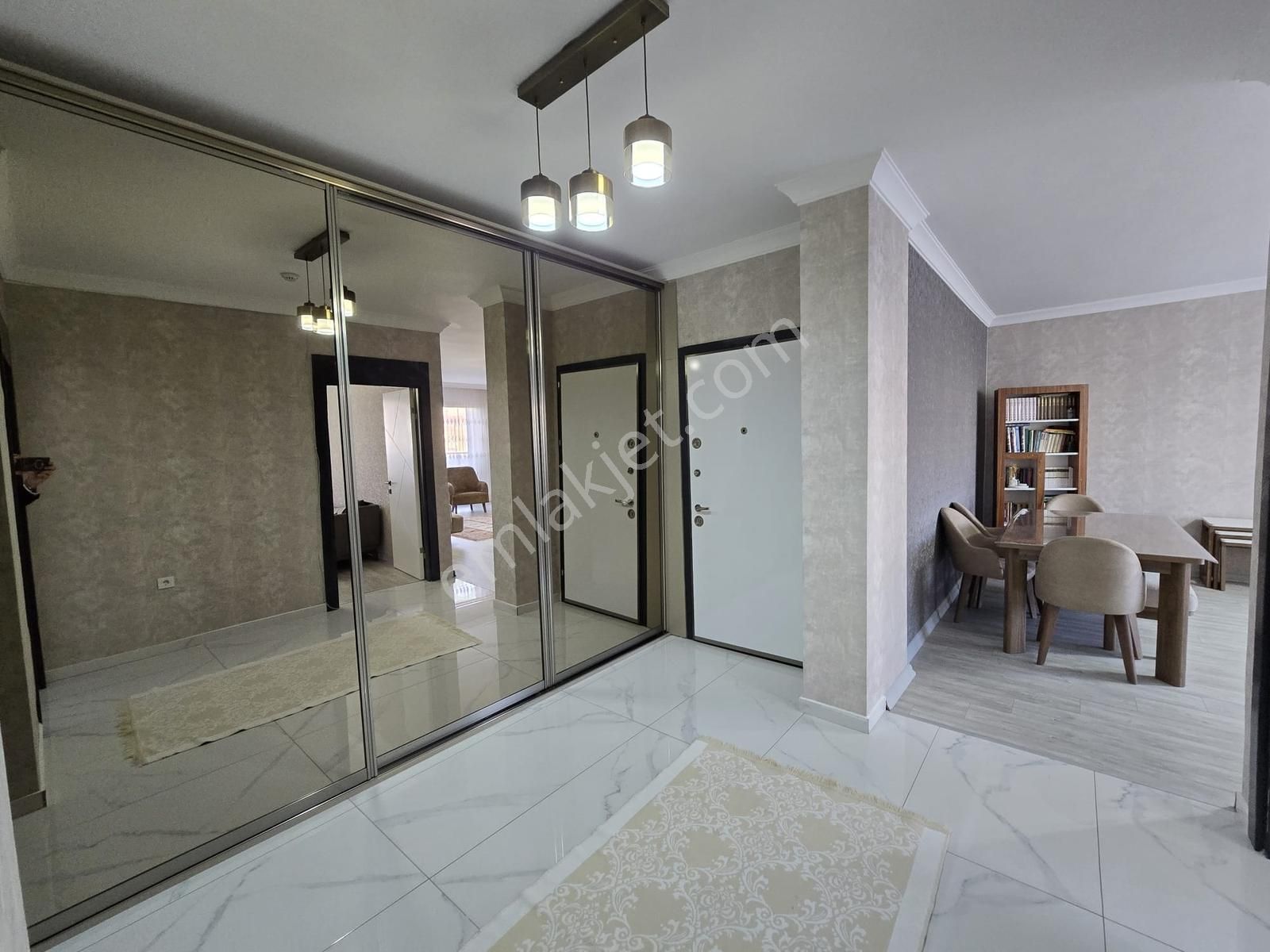 Seval Caddesi Paraleli Sıfır Bina Teras Balkonlu Geniş 4+1 Daire - Görsel 5