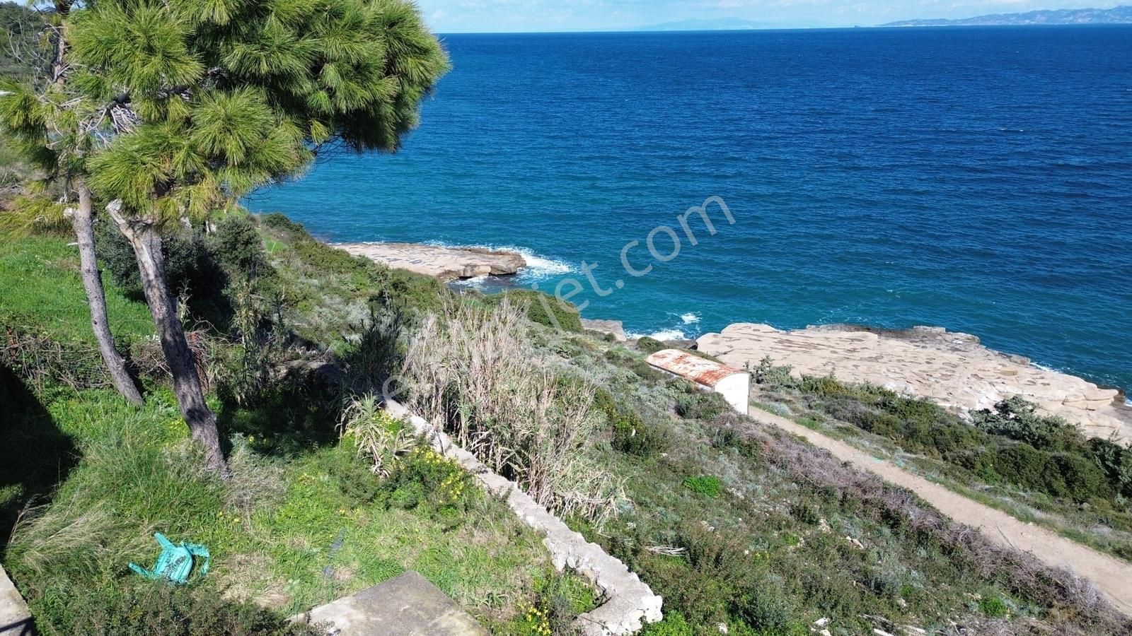 Karaburun Boyabağı'nda Denize Sıfır 2+1 Eşyalı Daire - Görsel 32
