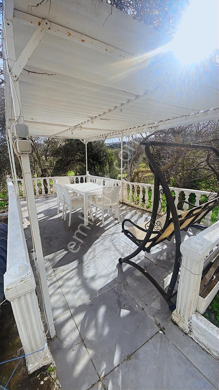 Karaburun Boyabağı'nda Denize Sıfır 2+1 Eşyalı Daire - Görsel 14