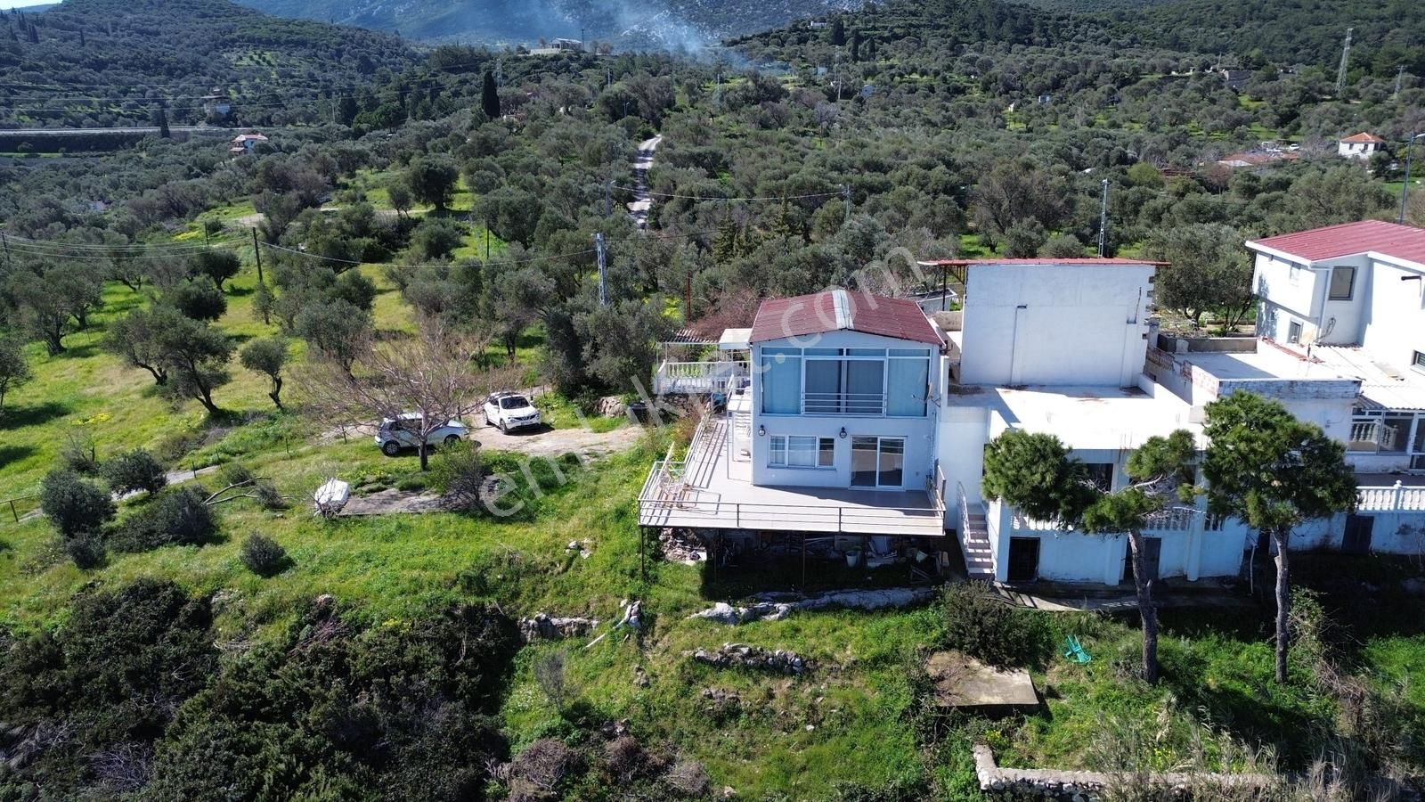 Karaburun Boyabağı'nda Denize Sıfır 2+1 Eşyalı Daire - Görsel 25