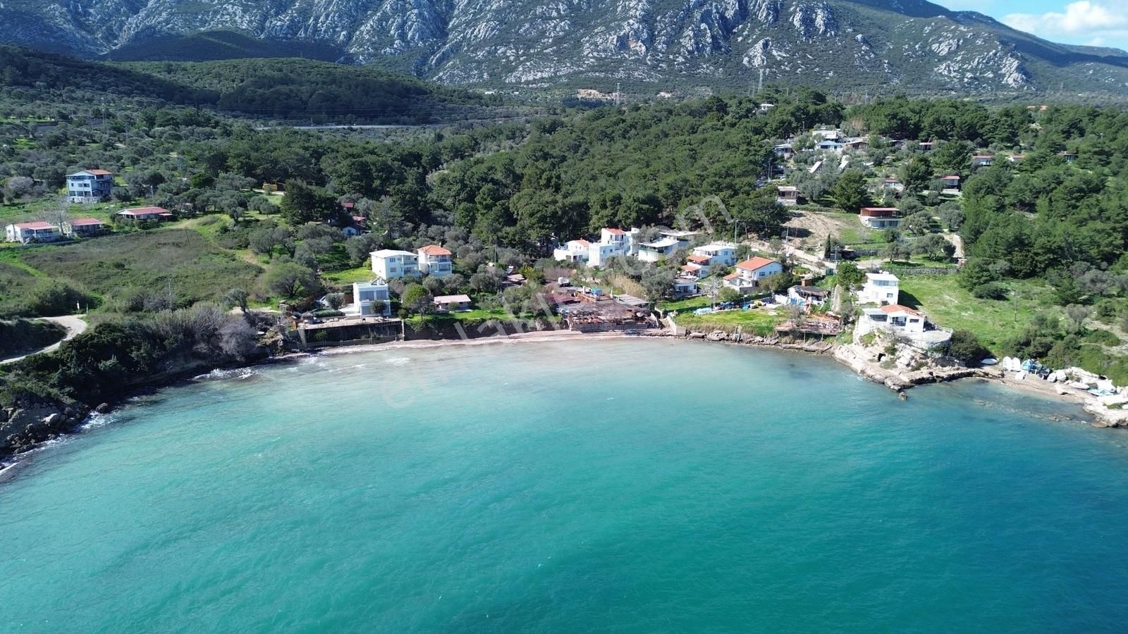 Karaburun Boyabağı'nda Denize Sıfır 2+1 Eşyalı Daire - Görsel 13