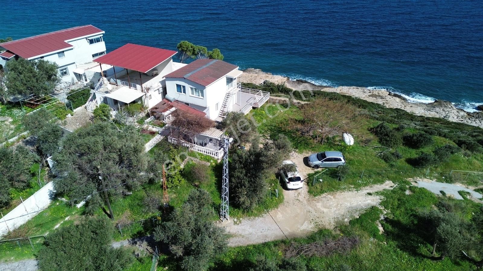 Karaburun Boyabağı'nda Denize Sıfır 2+1 Eşyalı Daire - Görsel 6