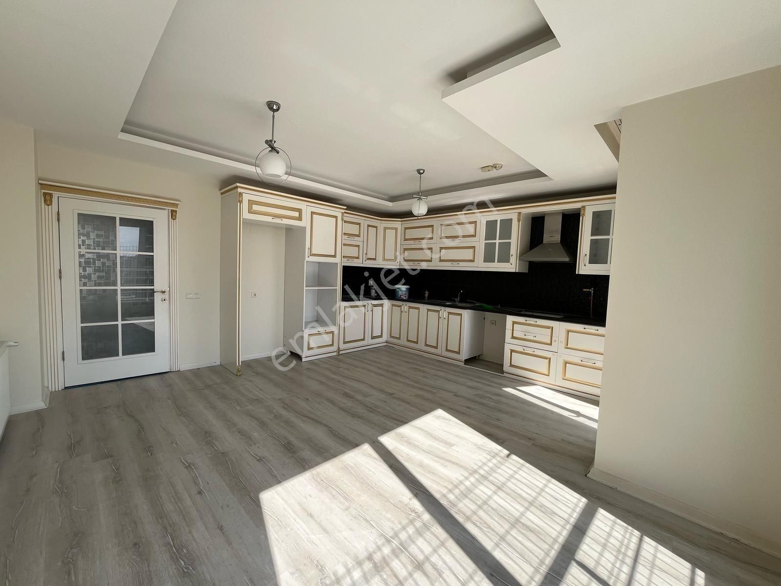 Akdeniz Mah 4+1 Geniş Oturum Lüx Daire - Görsel 19