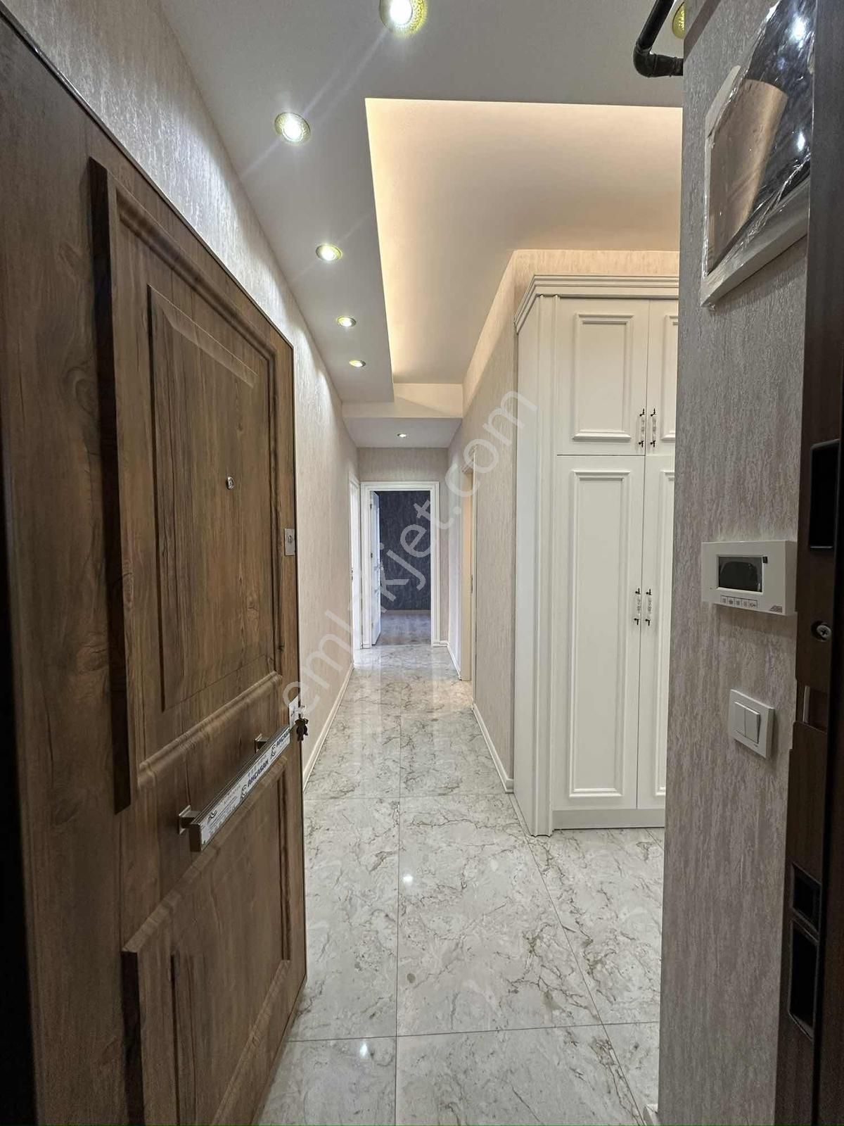 #-yat-# Soli Civarı 2+1 Sıfır Daire - Görsel 3