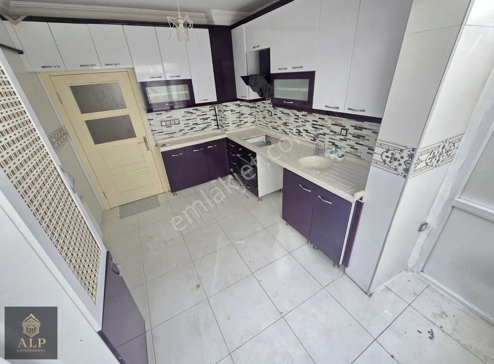 Alp Gayrimenkul'den Cemre Parkı Karşısı Full Yapılı Kiralık - Görsel 13