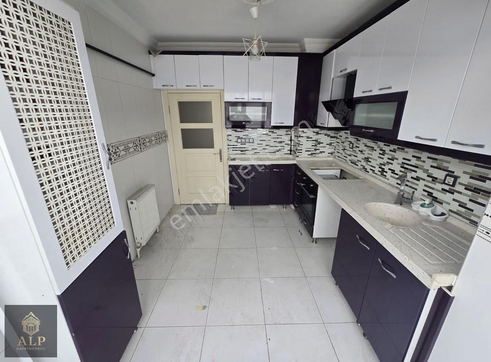 Alp Gayrimenkul'den Cemre Parkı Karşısı Full Yapılı Kiralık - Görsel 11