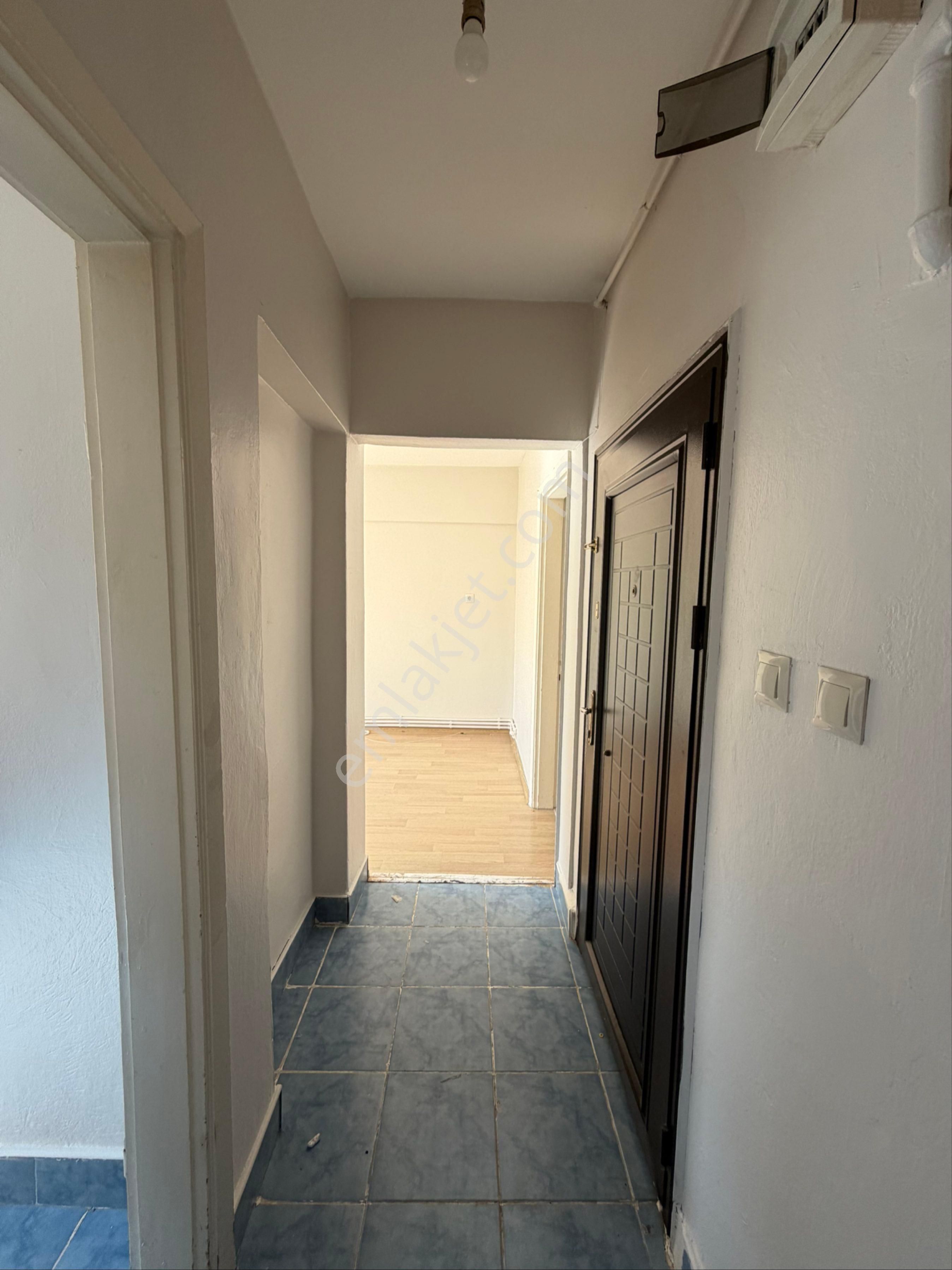 Kadıköy Merkezde Rıhtıma Yakın Aydınlık Ara Kat Kiralık Daire - Görsel 7