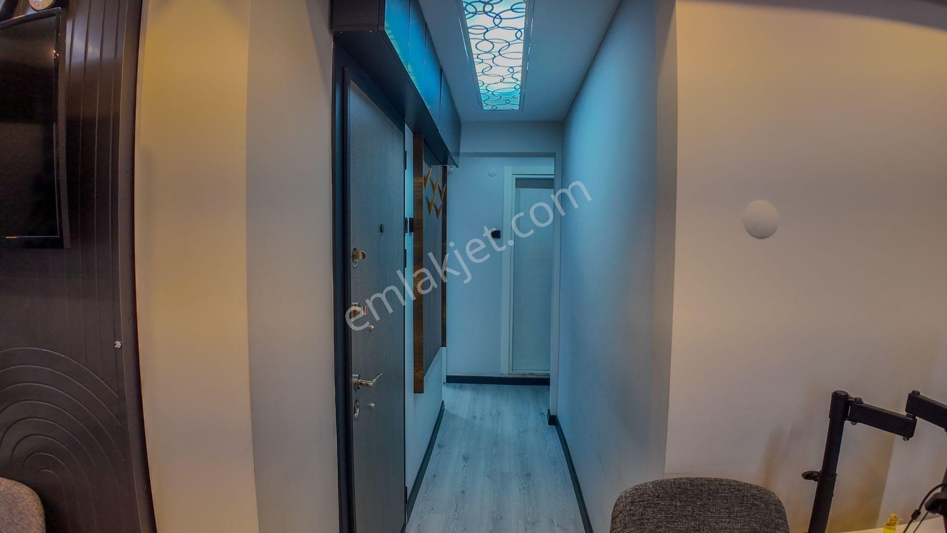 Century21 Loca'dan Bahçelievler'de Konut Ve Ofise Uygun Daire - Görsel 9