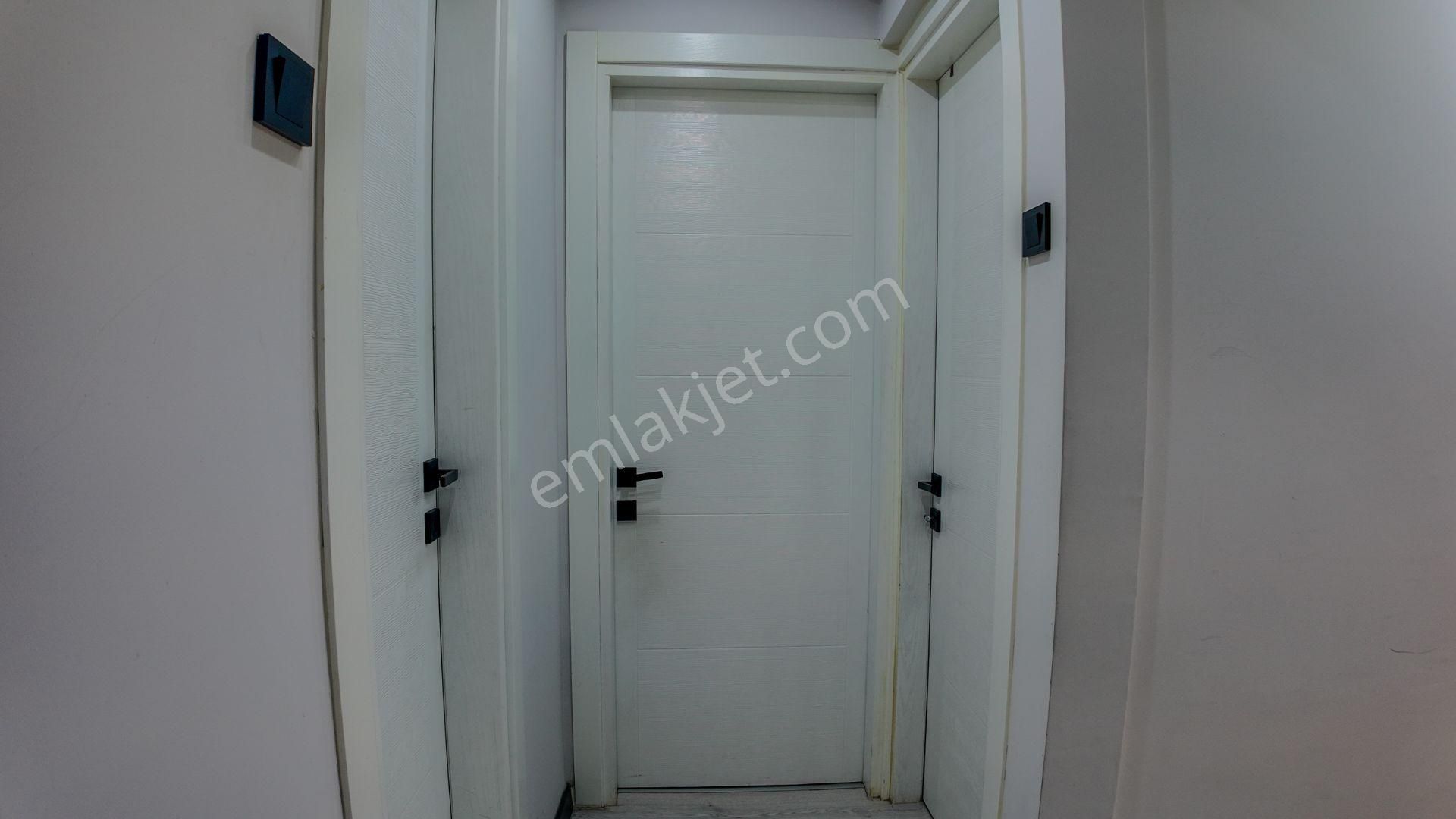 Century21 Loca'dan Bahçelievler'de Konut Ve Ofise Uygun Daire - Görsel 21