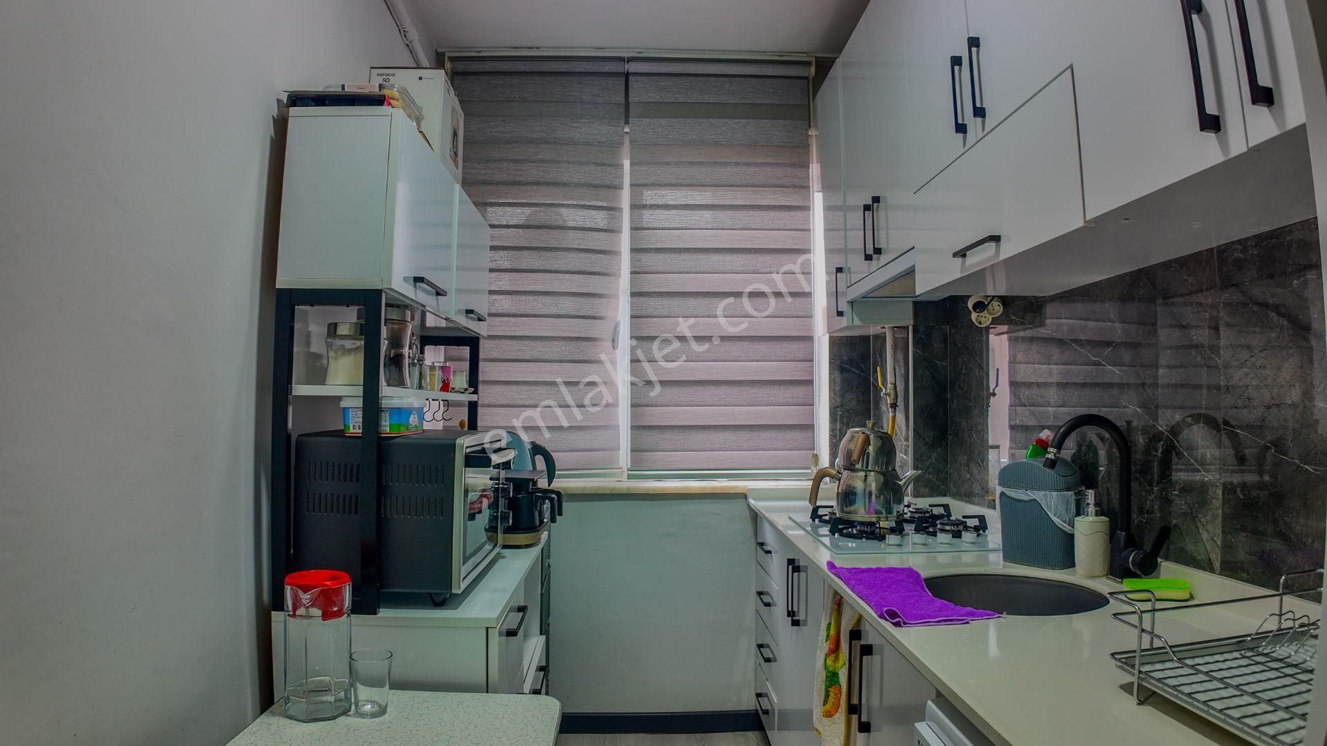 Century21 Loca'dan Bahçelievler'de Konut Ve Ofise Uygun Daire - Görsel 11