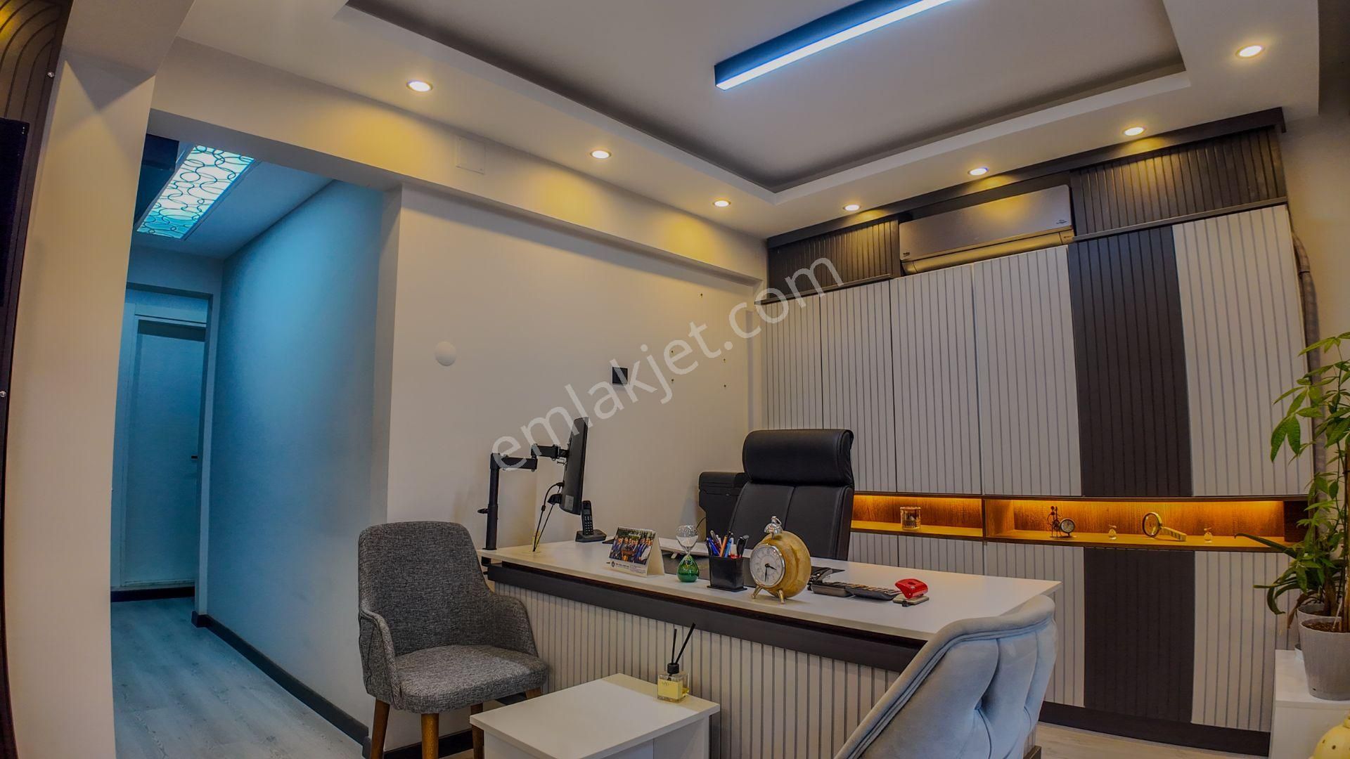 Century21 Loca'dan Bahçelievler'de Konut Ve Ofise Uygun Daire - Görsel 3