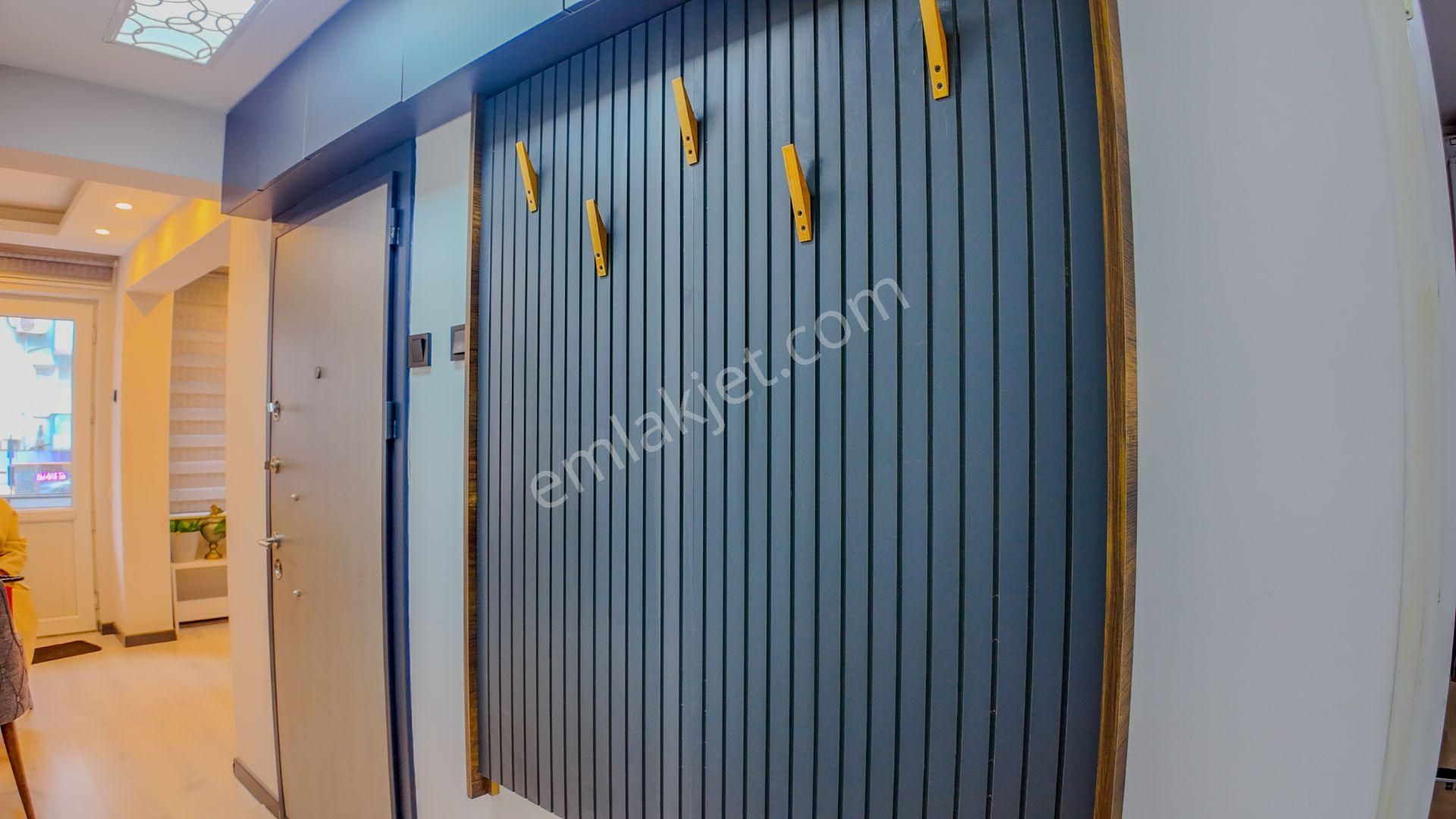 Century21 Loca'dan Bahçelievler'de Konut Ve Ofise Uygun Daire - Görsel 23