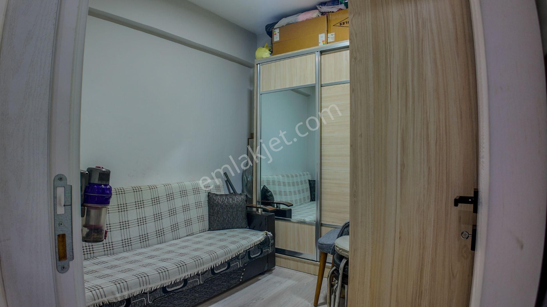 Century21 Loca'dan Bahçelievler'de Konut Ve Ofise Uygun Daire - Görsel 19