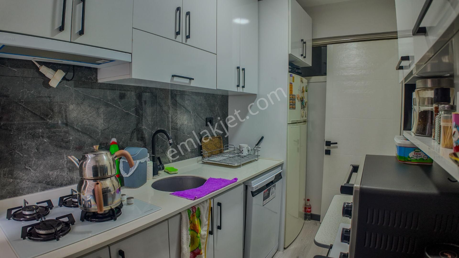 Century21 Loca'dan Bahçelievler'de Konut Ve Ofise Uygun Daire - Görsel 10