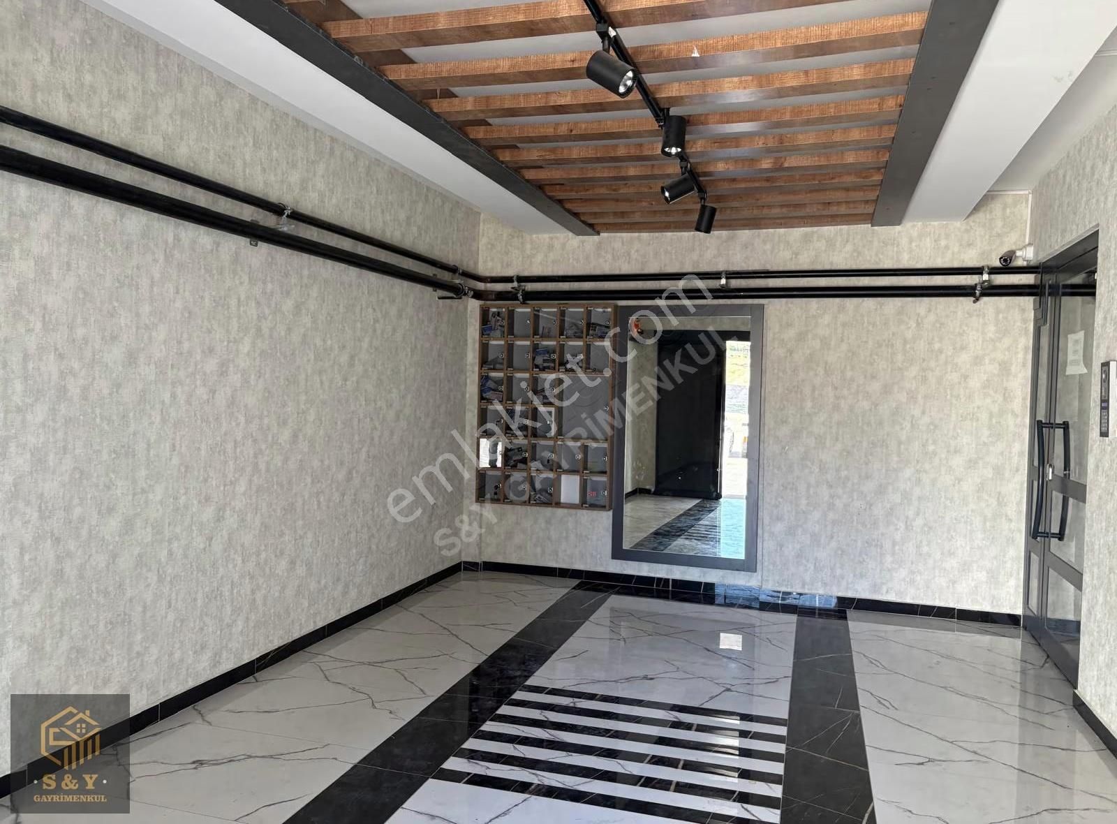 Mevlana Mah. Metro Yakını 3+1 Üs Kat Cadde Ve Park Cepheli Daire - Görsel 33