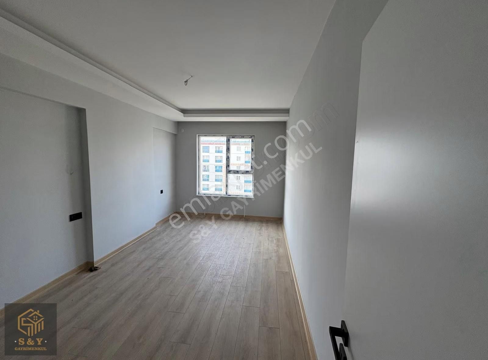 Mevlana Mah. Metro Yakını 3+1 Üs Kat Cadde Ve Park Cepheli Daire - Görsel 17