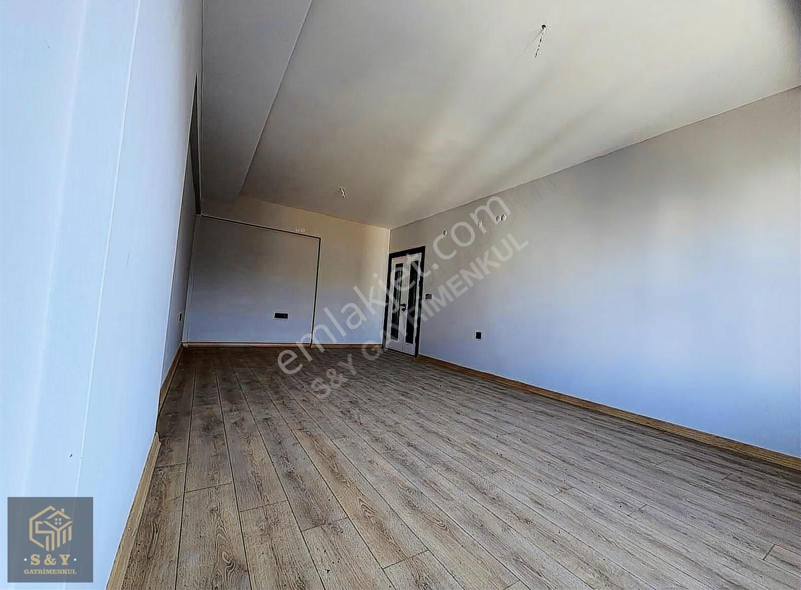 Mevlana Mah. Metro Yakını 3+1 Üs Kat Cadde Ve Park Cepheli Daire - Görsel 16