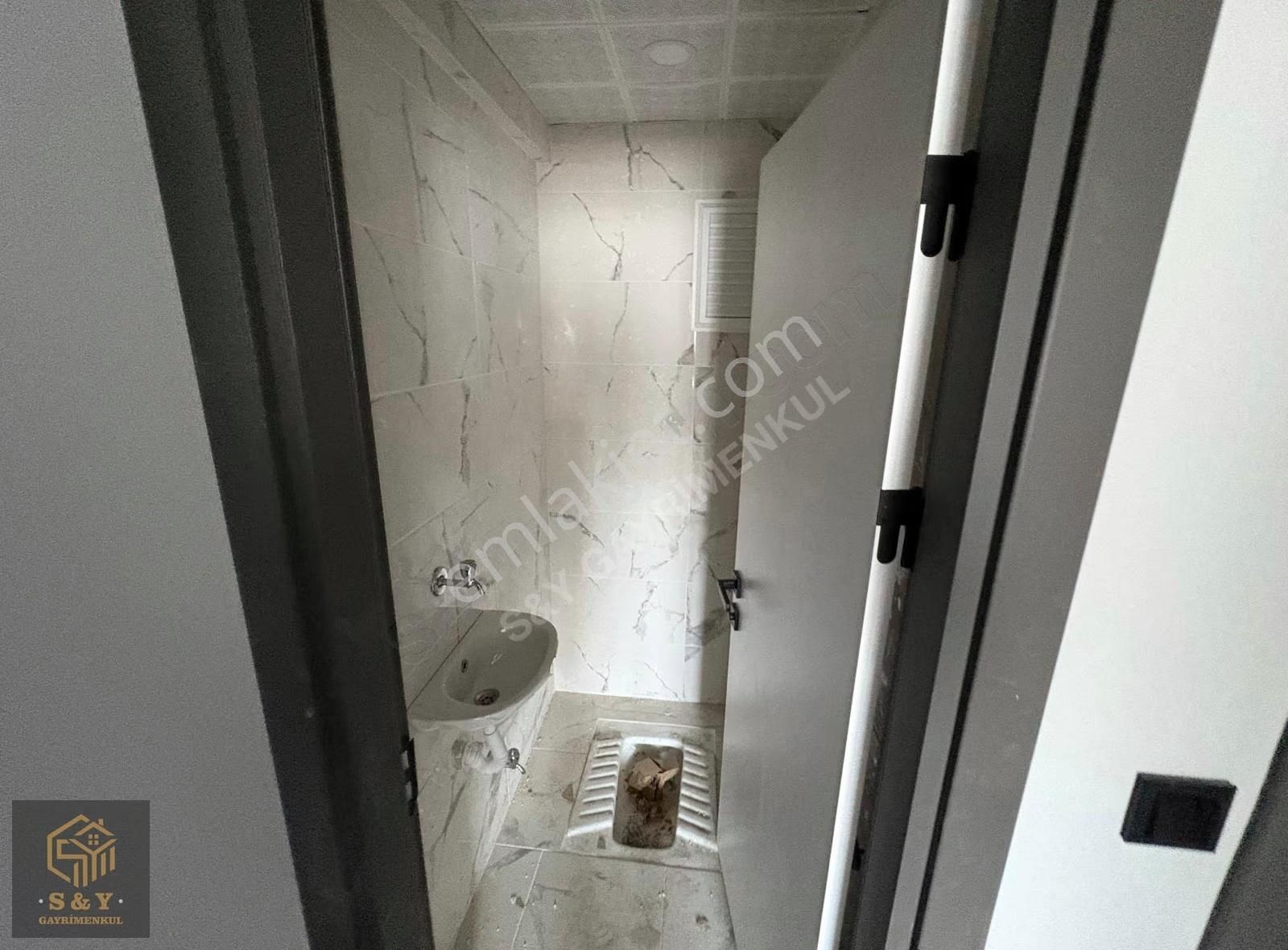 Mevlana Mah. Metro Yakını 3+1 Üs Kat Cadde Ve Park Cepheli Daire - Görsel 8