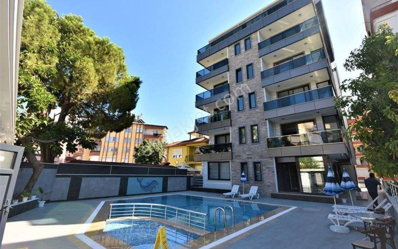 Alanya Güllerpınarı’nda | Merkezde | 1+1 Satılık Daire - Görsel 2