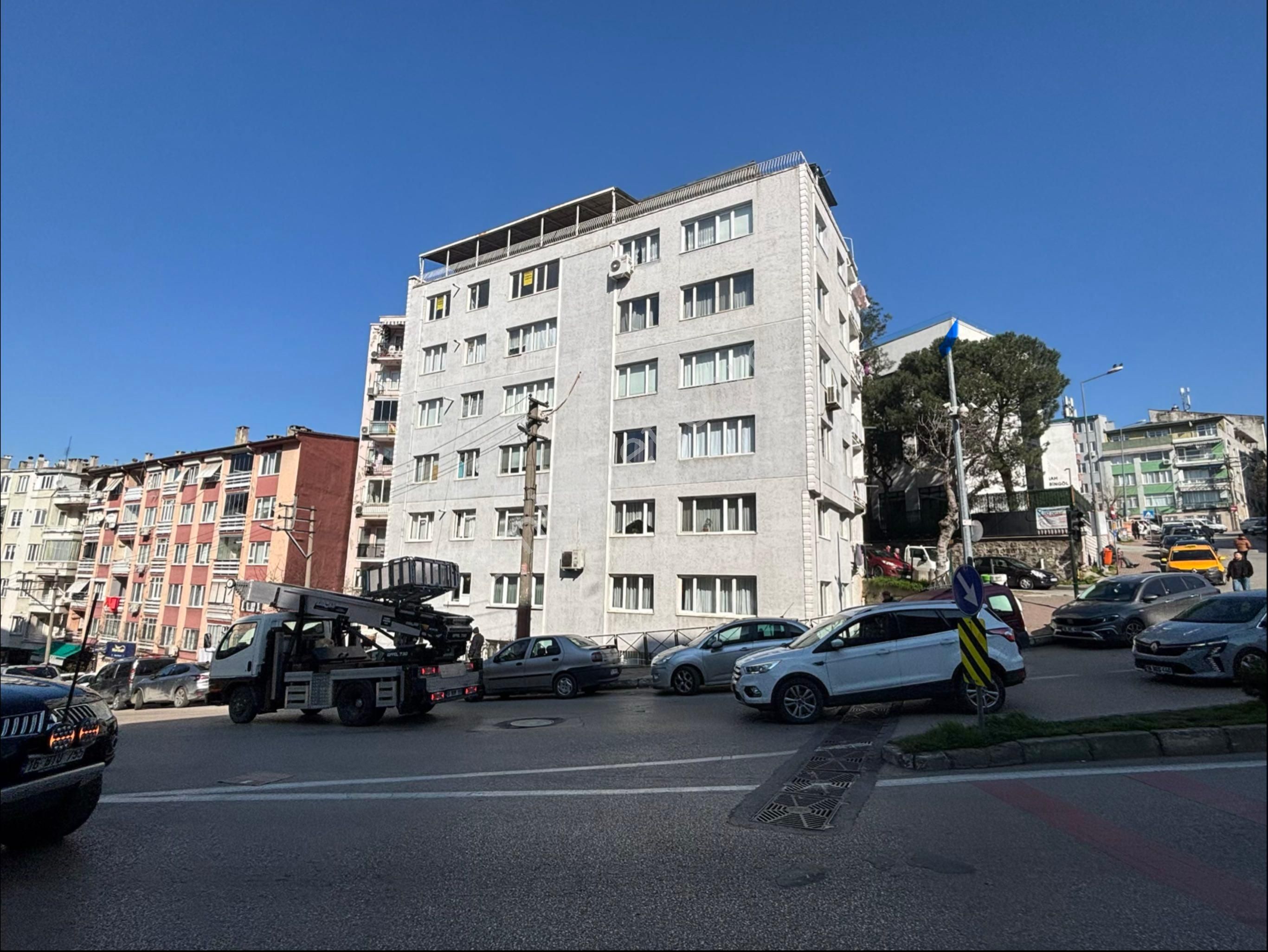 Leo'dan Yıldırım Namazgah Meydanın'da 2+1 Ara Kat Satılık Daire - Görsel 3