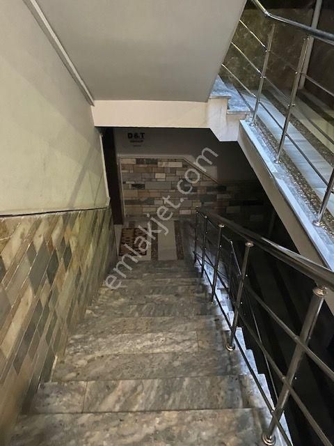 Gop Koza Cad.'de 2+1 Full Yapılı Mobilyalı Bahçe Çıkışlı Boş Merkezi Sistem - Görsel 23